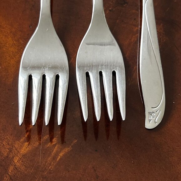 8 Vintage Insico Salad Forks Stainless Flatware Woodlore Interntional Silver - Picture 4 of 10